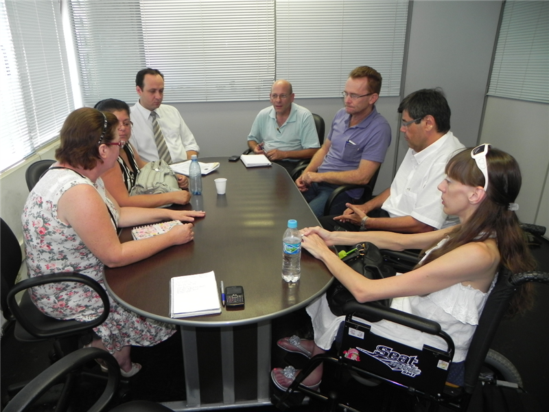 Reunião sobre a criação do Conselho Municipal de Pessoas com Deficiência.