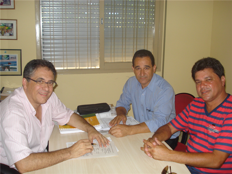 Ademir da Silva e Careca de Esporte em reunião com deputado federal Carlos Zarattini.