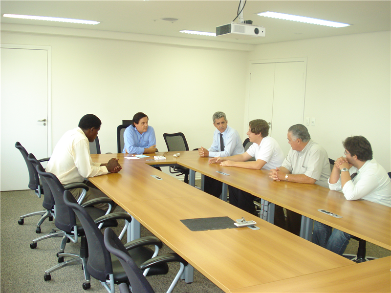 Anízio esteve reunido com o prefeito e representantes da empresa TW