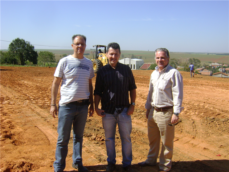 Kadu acompanha obras da UPA no Santa Rita.