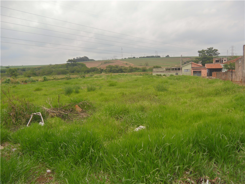 Área localizada na rua Osório Duque Estrada.