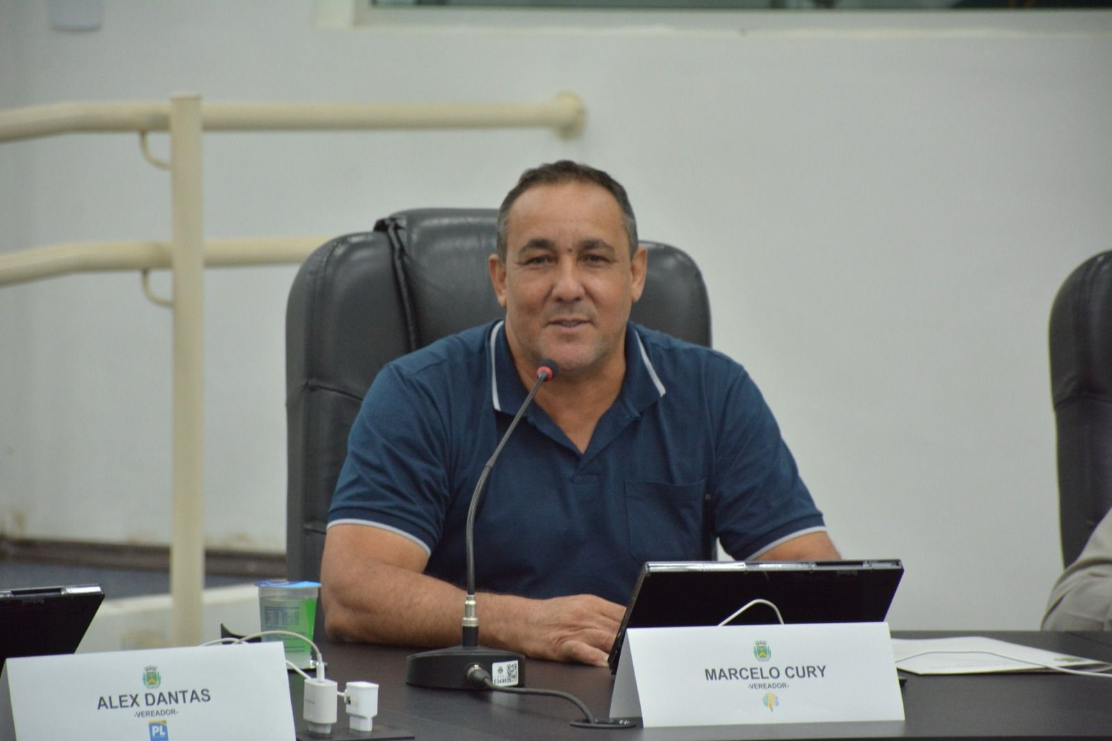 Vereador pede informações sobre reforma da quadra do bairro Dona Margarida
