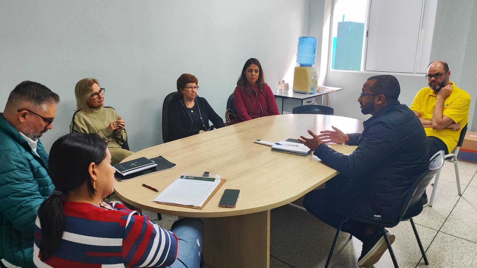 Presidente da Câmara conhece programa de sensores de glicemia em Vinhedo e reforça implantação em Santa Bárbara