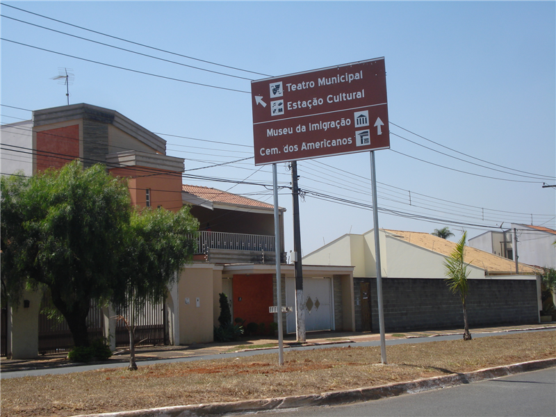 Placas serão instaladas em diversos pontos da cidade.