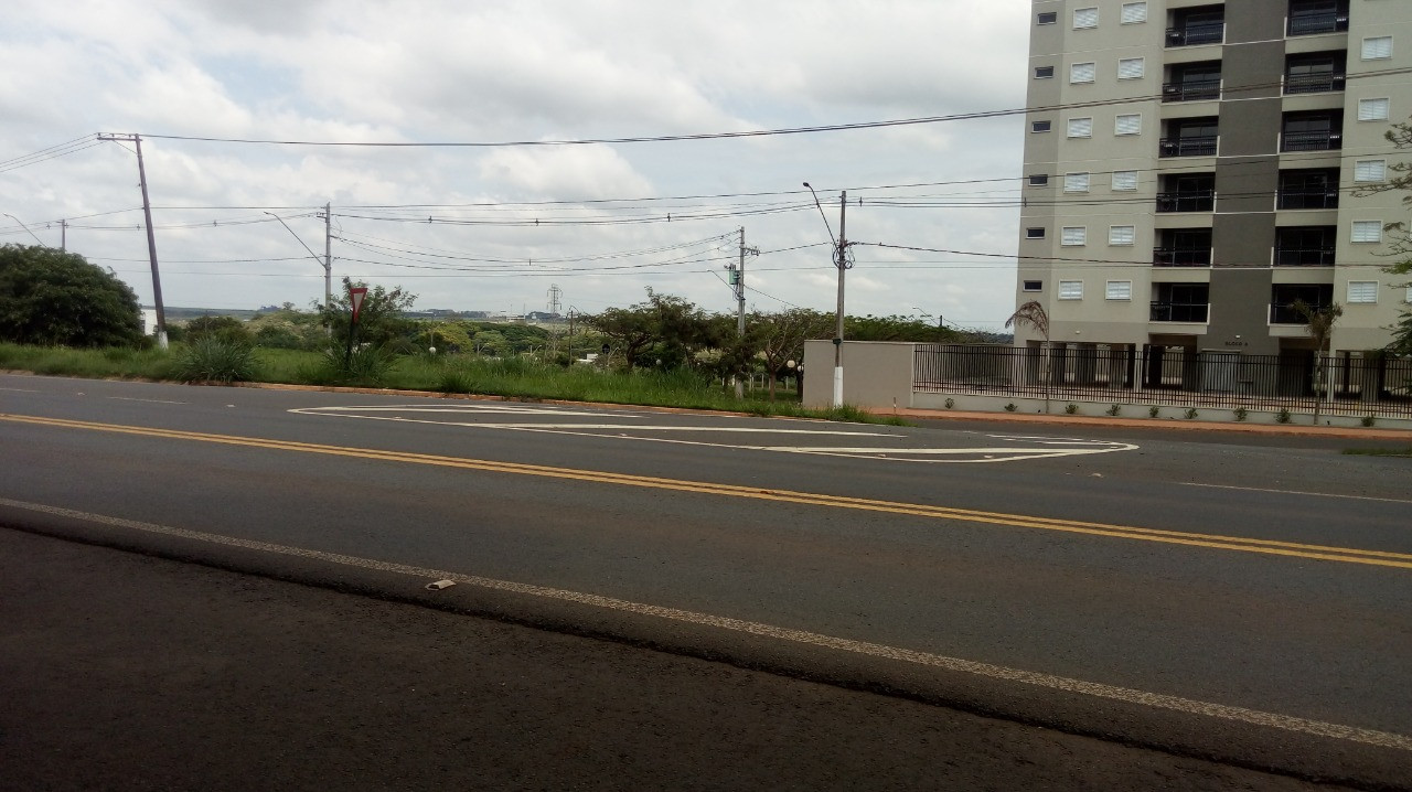 Munícipes têm cortado caminho para entrar no bairro, em vez de utilizar entrada mais segura 