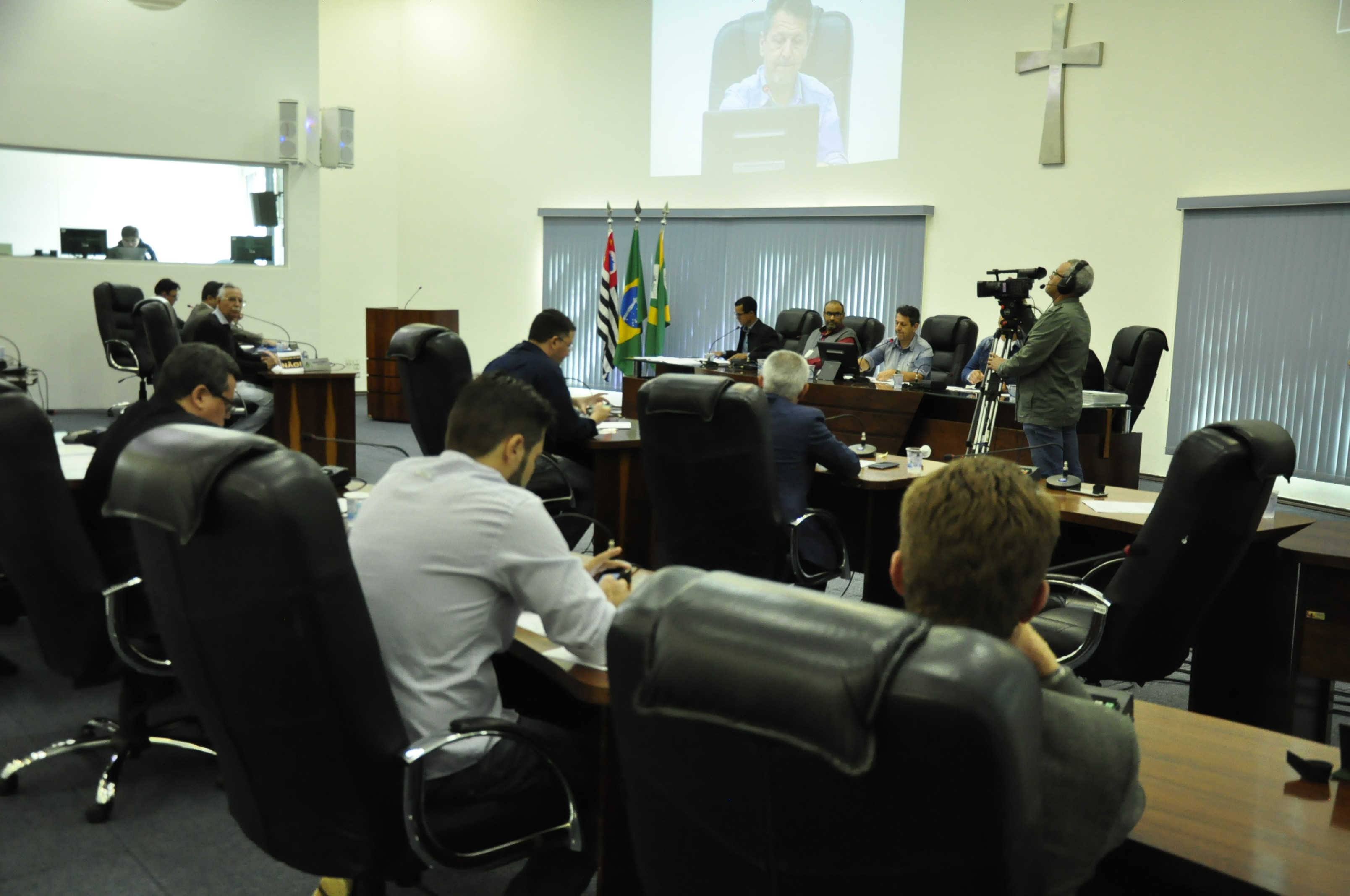 Parlamentares aprovaram financiamento no valor de R$ 5 milhões para recapeamento