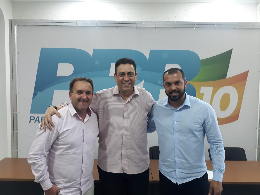 Isac Sorrillo, Sergio Fontellas e Alex Backer durante encontro na sede do PRB em São Paulo