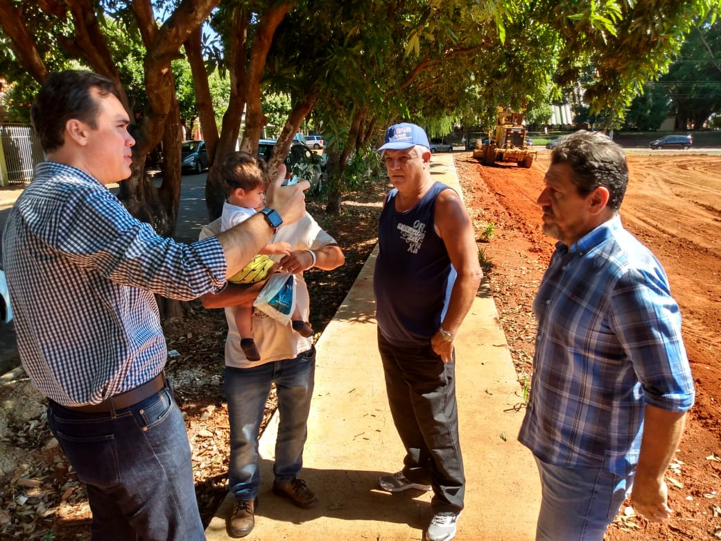 Prefeito acompanhou Kadu em visita a futura área de lazer no Santa Rita