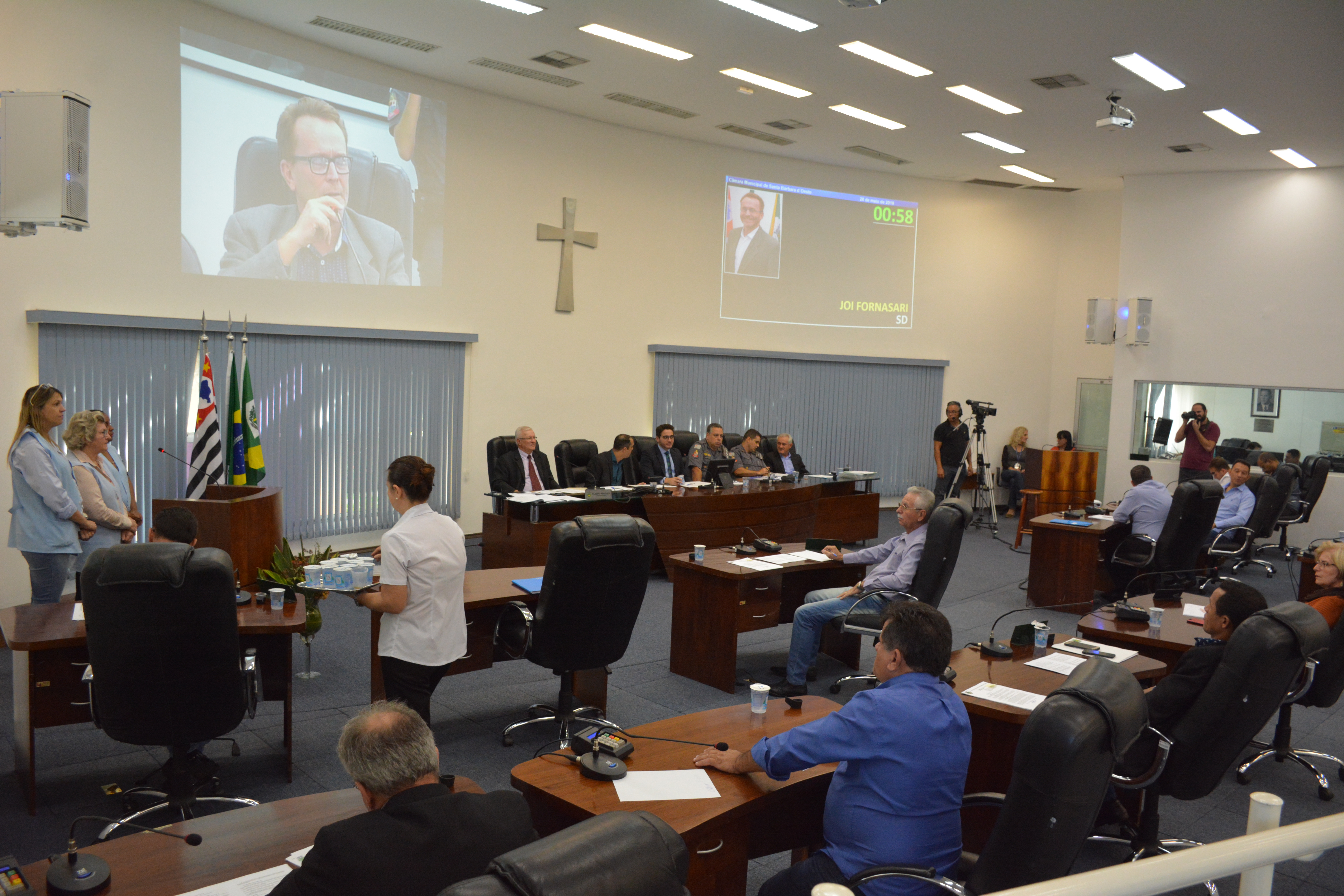 Projetos relativos ao dissídio de servidores municipais foram aprovados durante a sessão