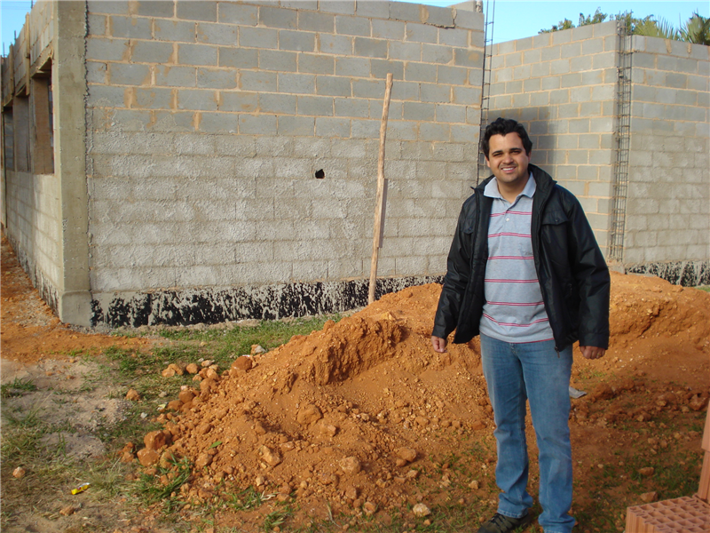 Vereador Pinguim acompanhou hoje realização de obras em UBS do São Fernando