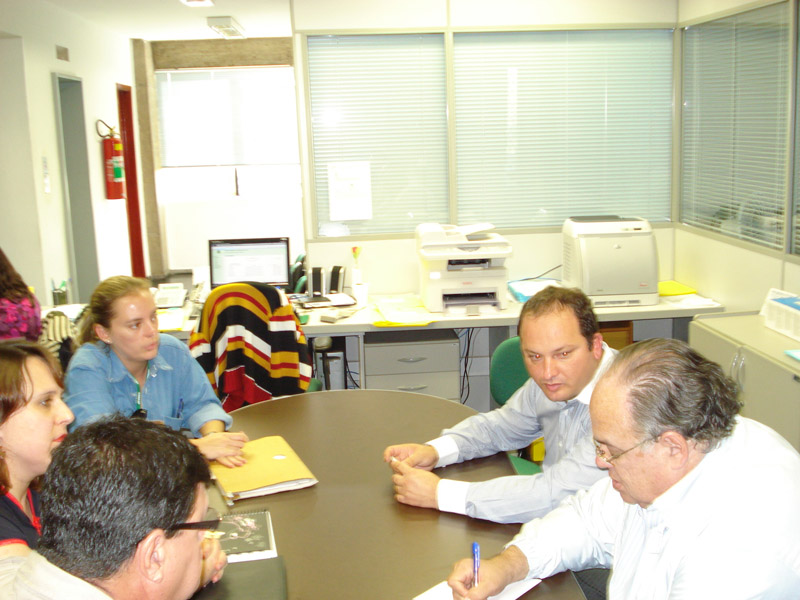 Juca acompanha obras na ETEC José Dagnoni