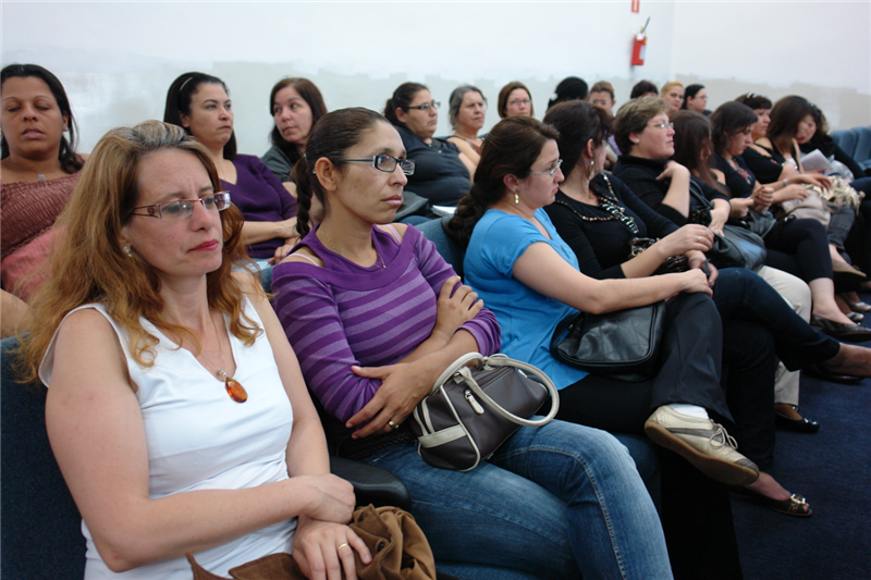 Professoras pedem apoio dos vereadores