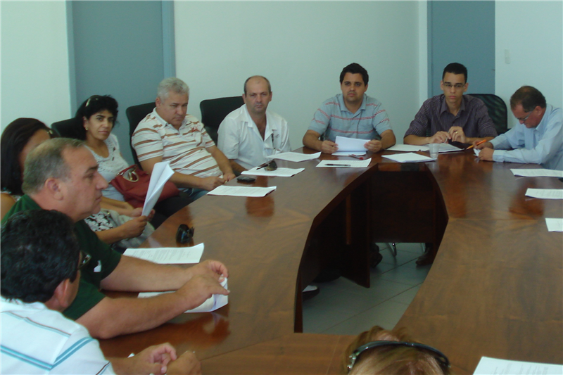 Pinguim participou de reunião com condutores de van na Câmara