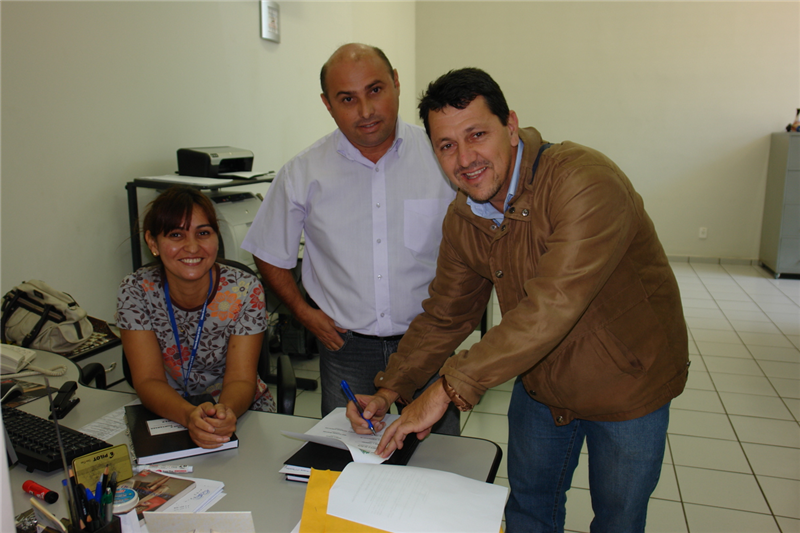 Carlos Fontes apresentou projeto, com apoio do vereador Kadu Garçom