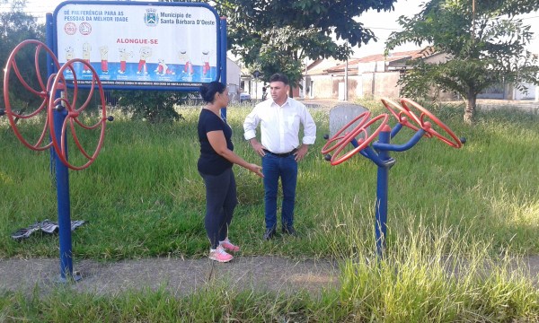 Estado de abandono de área de lazer preocupa moradores