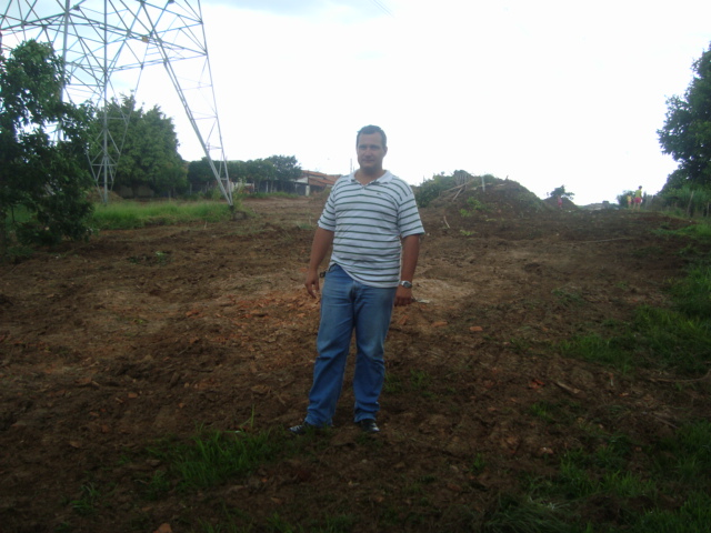 Máquinas da Prefeitura derrubaram árvores e destruíram horta do São Joaquim