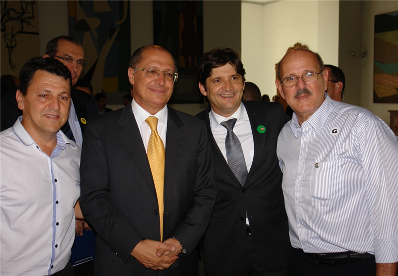 Kadu Garçom, vernador Geraldo Alckmin, deputado André do Prado e Laerte Zucolo, da Santa Casa