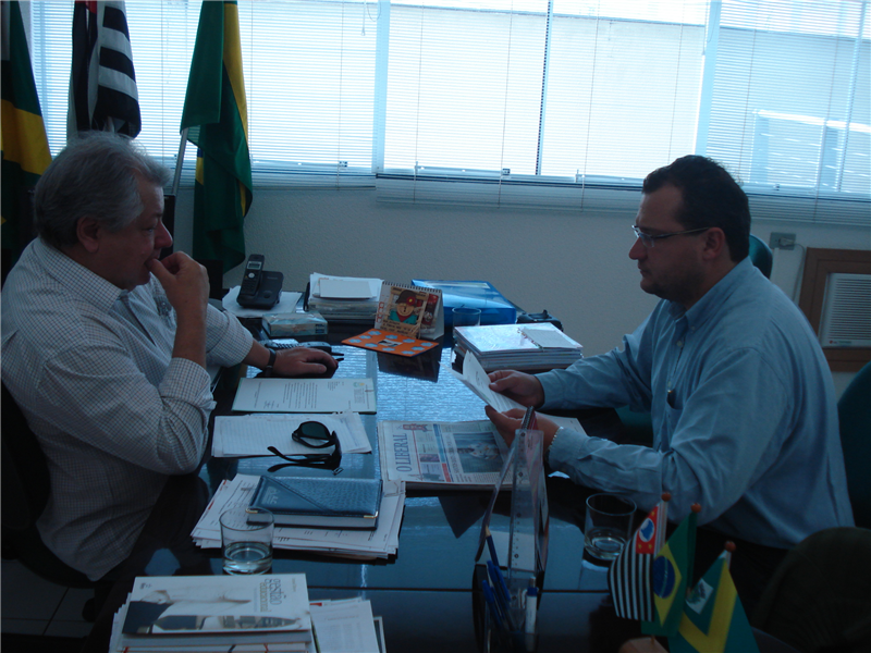 Danilo em reunião com Carlini.