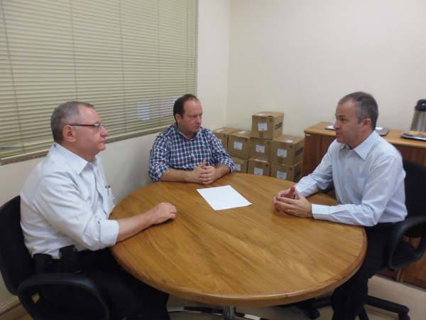 Juca em reunião com diretores do SESI e do SENAI.