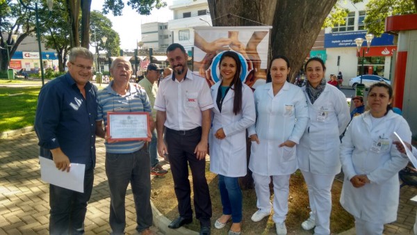 Vereador homenageou coordenador da Associação dos Diabéticos