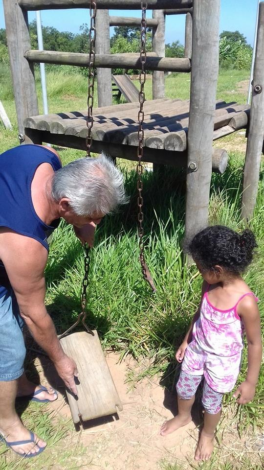 Carlos Fontes questiona manutenção em parque infantil